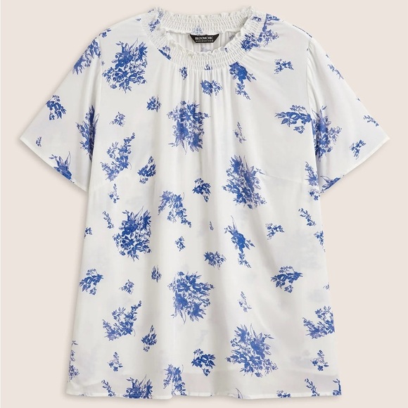 NWT BloomChic Wrap Collar White and Blue Floral Ruffle Sleeve Blouse - Picture 7 of 16